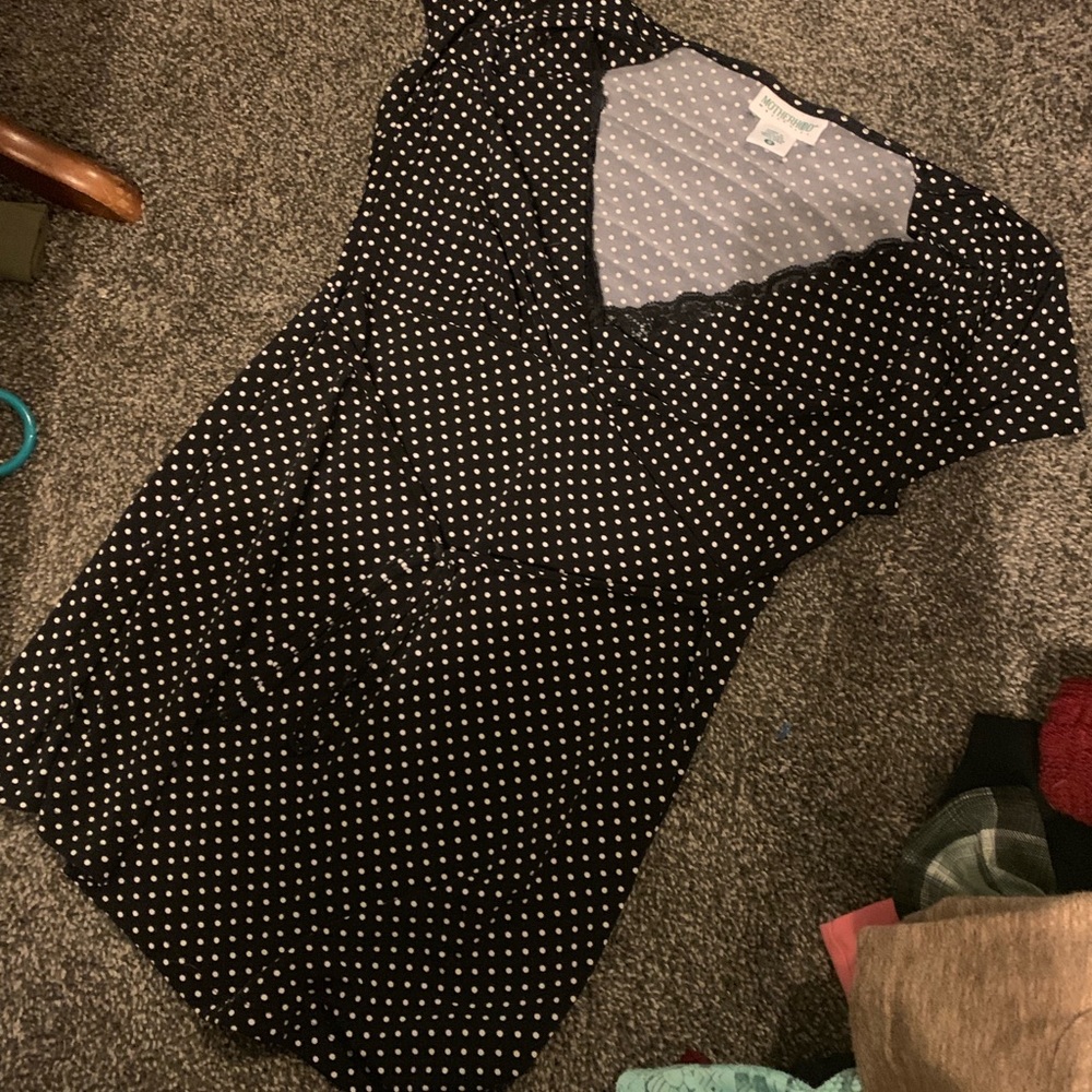 Maternity black and white polka dot shirt